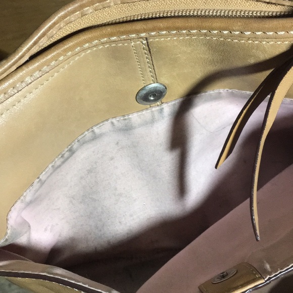 COACH Tan Leather Shoulder Bag F13354 - Picture 8 of 8